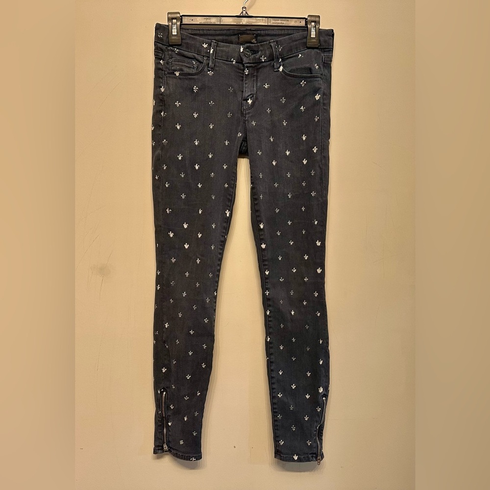 MOTHER Blue Skinny Jeans with White Fleur De Lis Print Size 24